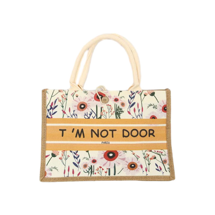 கையால் வரையப்பட்ட கேன்வாஸ் பைகளில் குறிப்புகள்